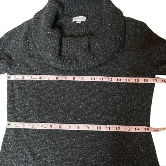 A Pea in the Pod Maternity Cowlneck Sweater Gray Size S - Picture 9 of 14